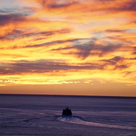 Апартаменти Sunny Elza Хвар