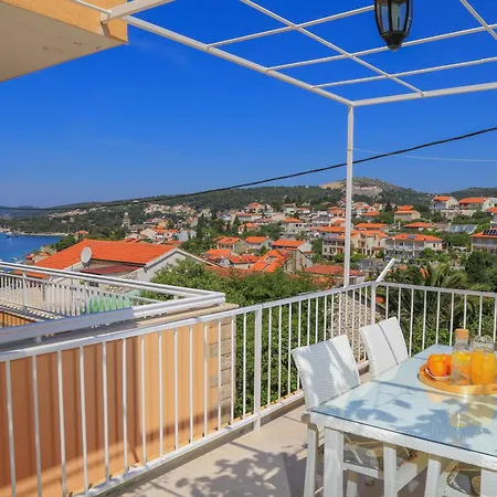 Sunny Elza Apartament *