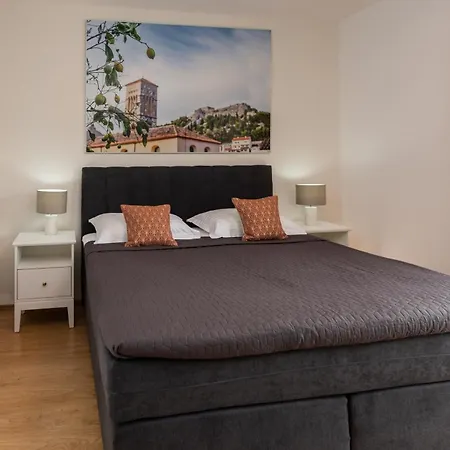 Sunny Elza Apartament *