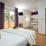 Apartment Sunny Elza *