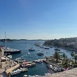 Sunny Elza Apartment Hvar Town
