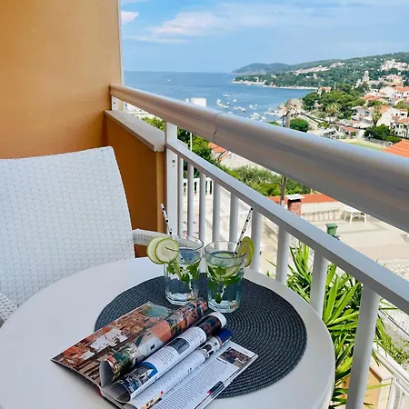 阳光埃尔萨公寓酒店 *