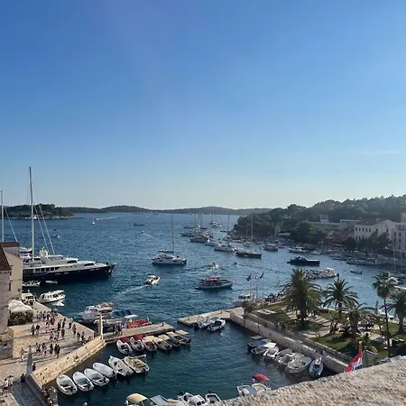Sunny Elza Apartamento Hvar Town