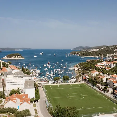 Sunny Elza * Hvar Town