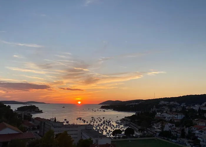 Sunny Elza * Хвар